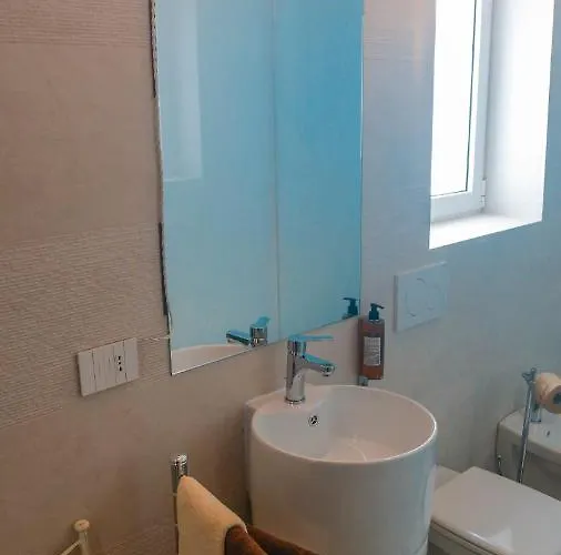 Bianca Lancia לינה וארוחת בוקר